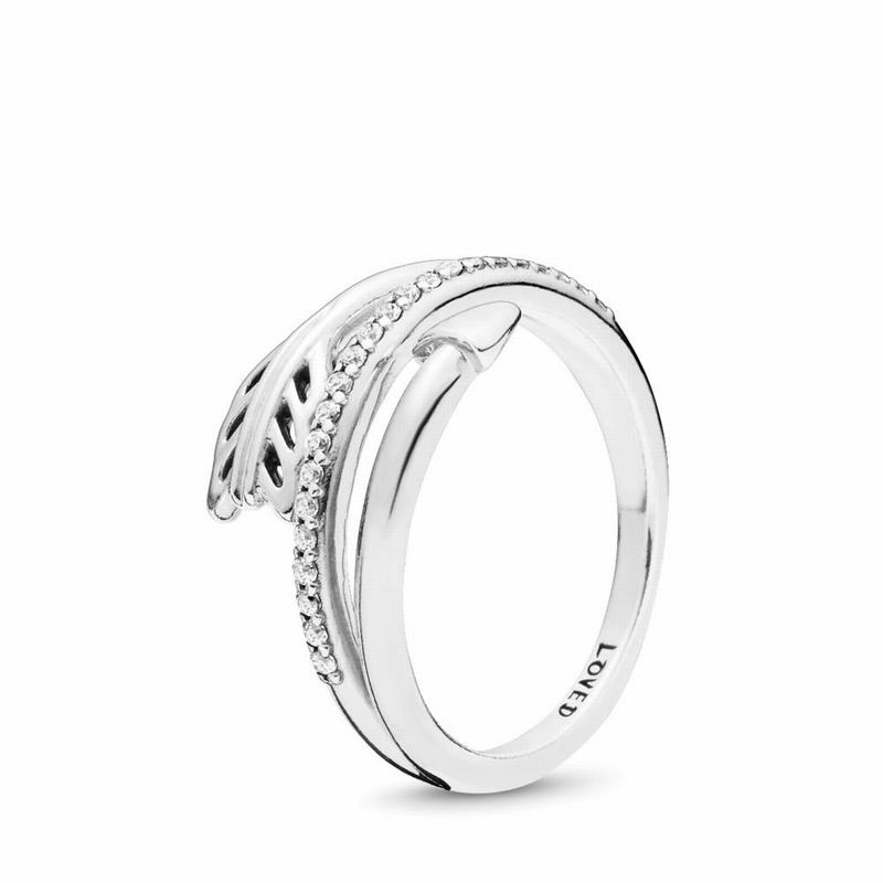 Pandora Sparkling Arrow Stackable Ring Silver Egypt TA2749358